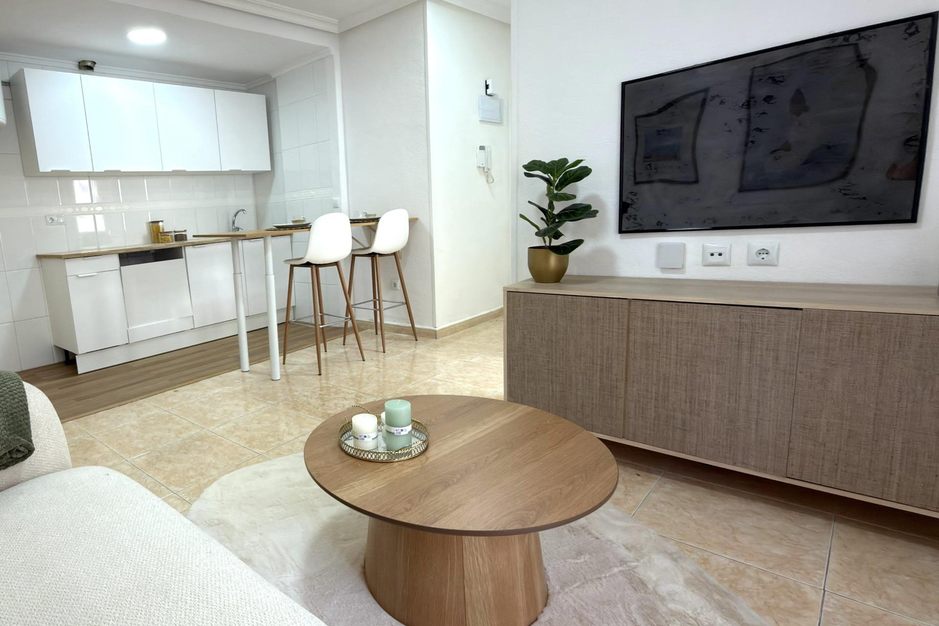 Herverkoop - Appartement -
Torrevieja - Centro