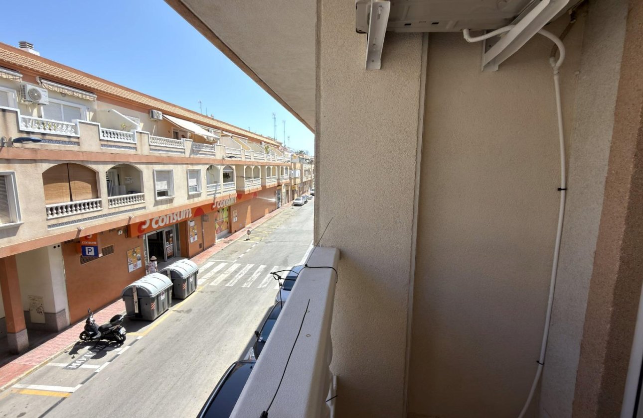 Herverkoop - Appartement -
Torrevieja - Centro