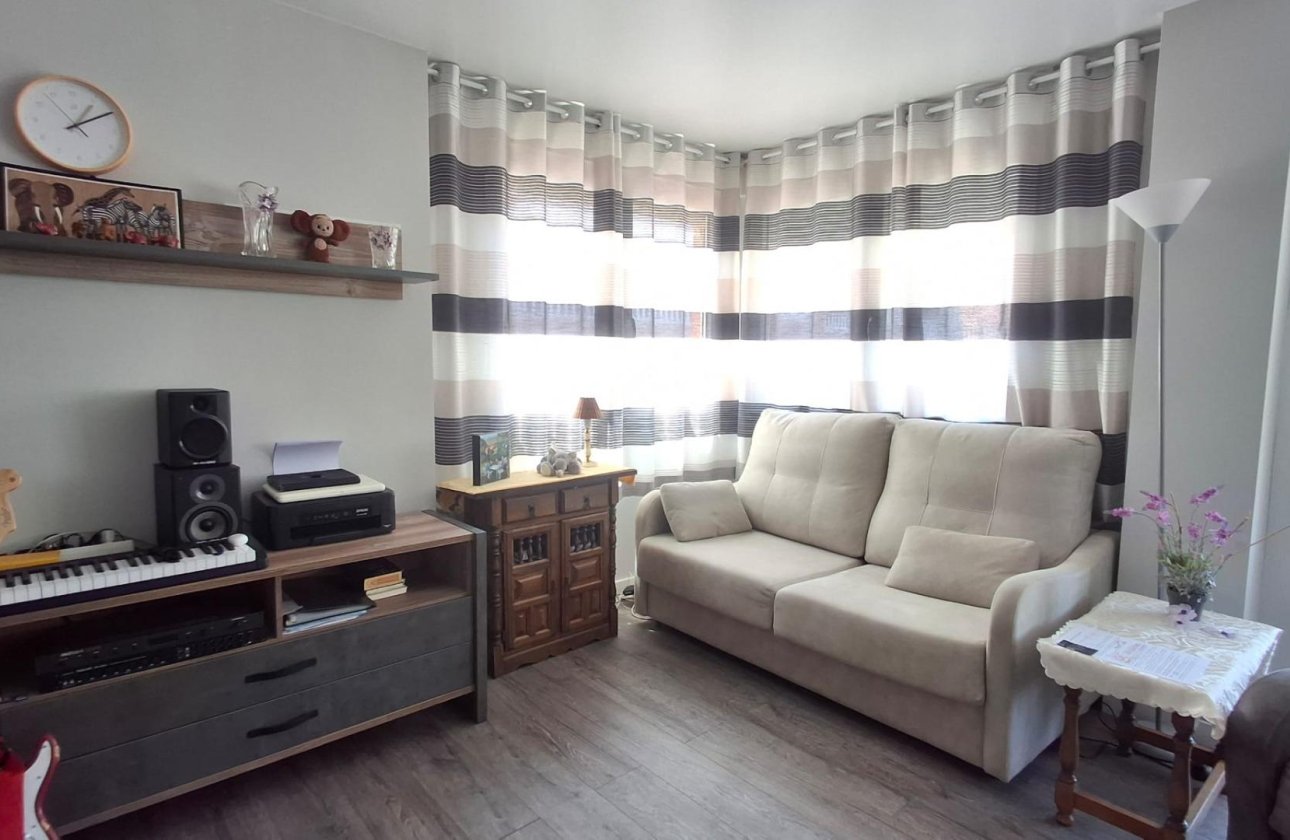 Herverkoop - Appartement -
Torrevieja - Centro