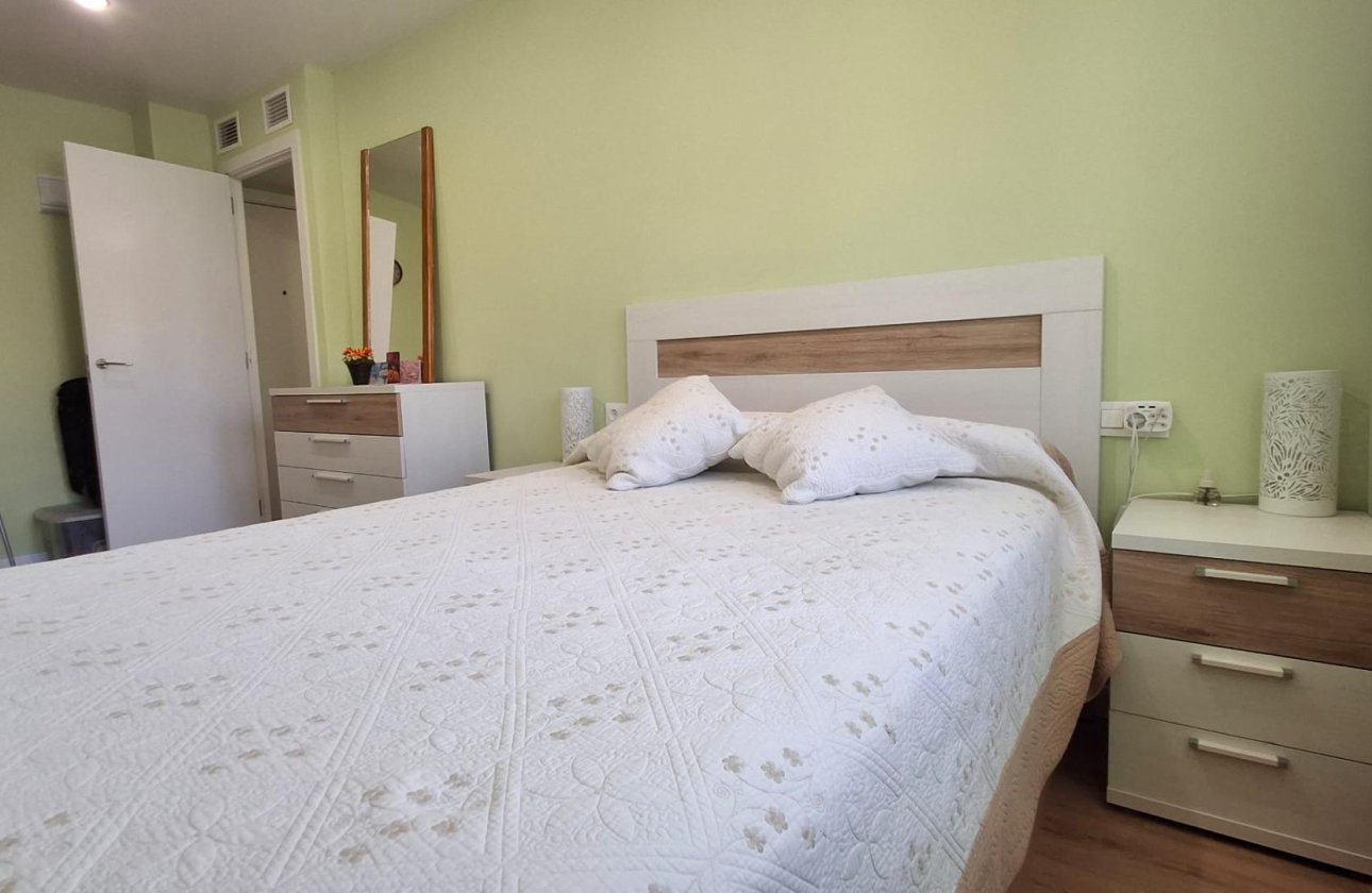 Herverkoop - Appartement -
Torrevieja - Centro