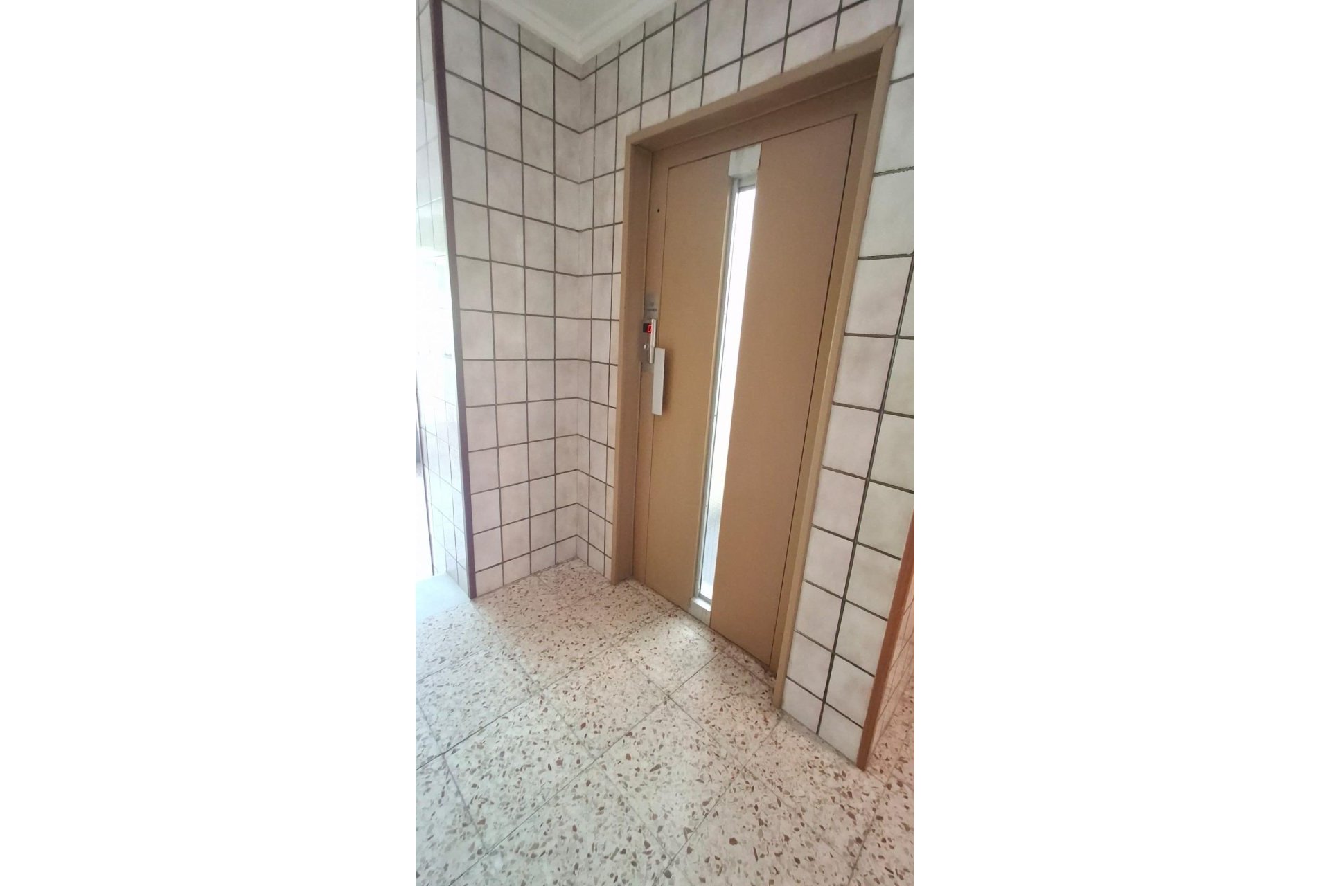 Herverkoop - Appartement -
Torrevieja - Centro