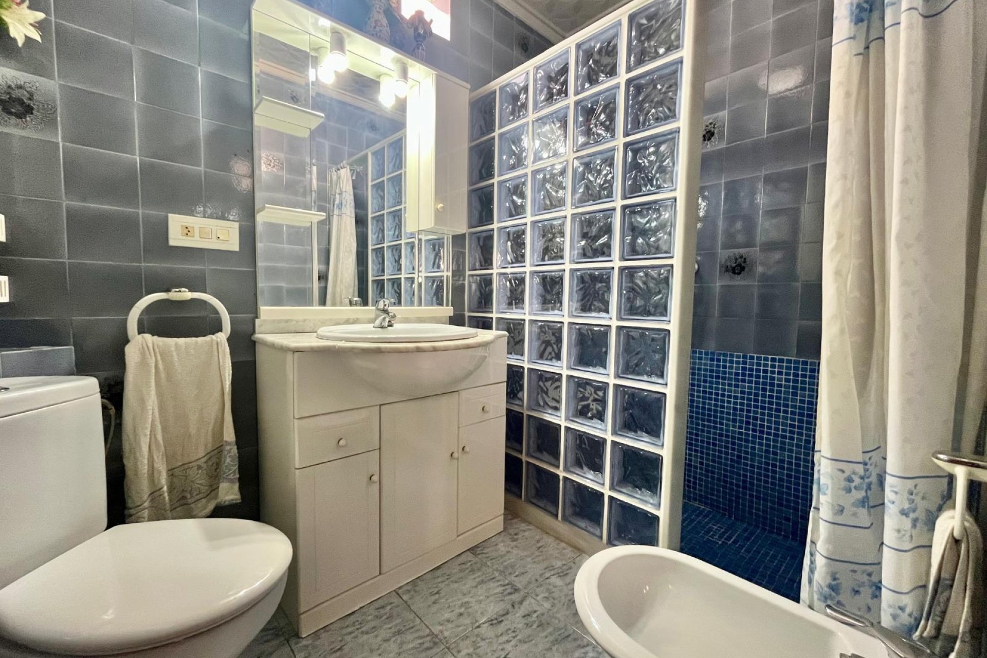 Herverkoop - Appartement -
Torrevieja - Centro