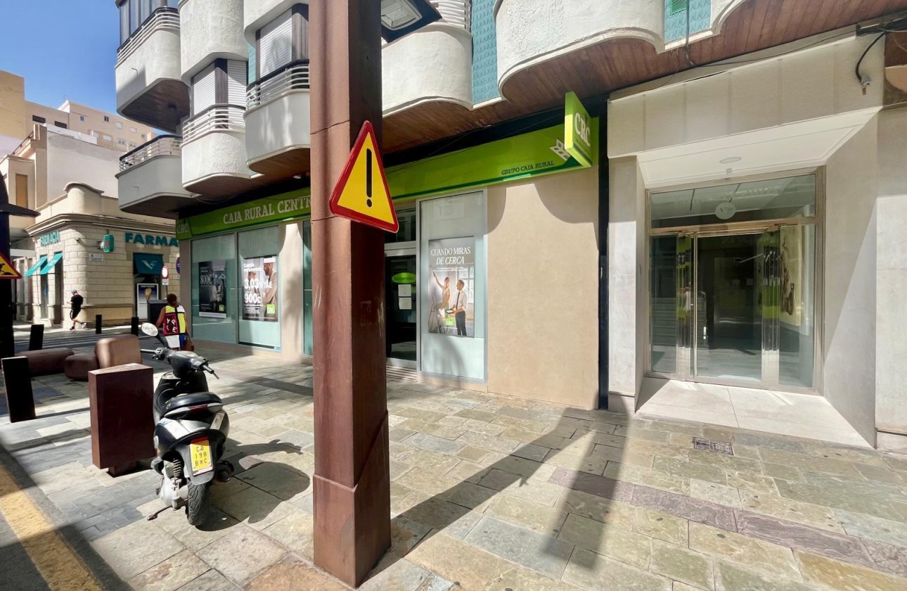 Herverkoop - Appartement -
Torrevieja - Centro