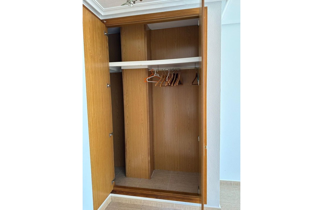 Herverkoop - Appartement -
Torrevieja - Centro