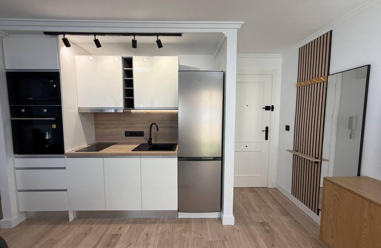 Herverkoop - Appartement -
Torrevieja - Centro