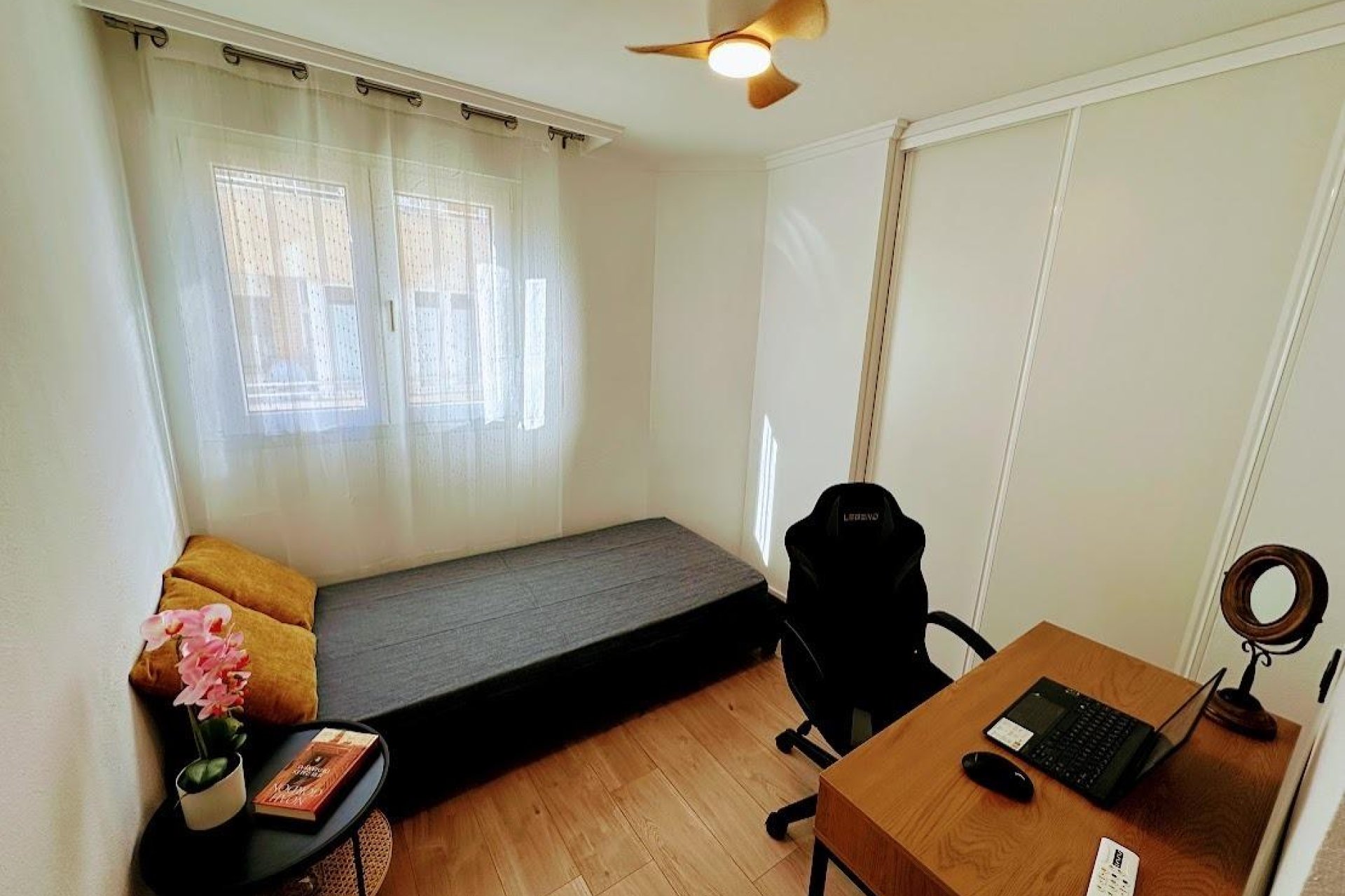 Herverkoop - Appartement -
Torrevieja - Centro