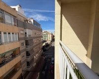 Herverkoop - Appartement -
Torrevieja - Centro