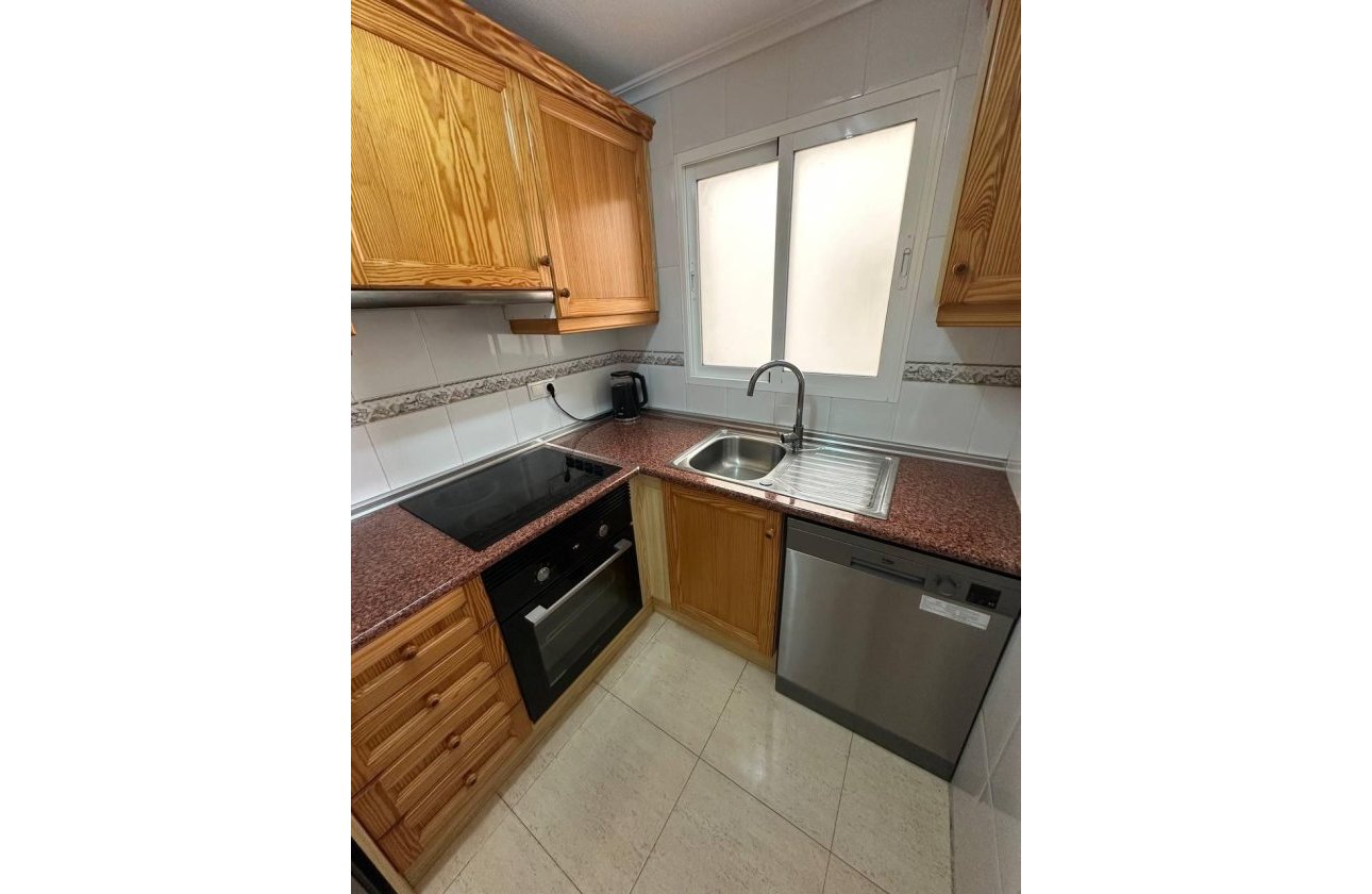 Herverkoop - Appartement -
Torrevieja - Centro