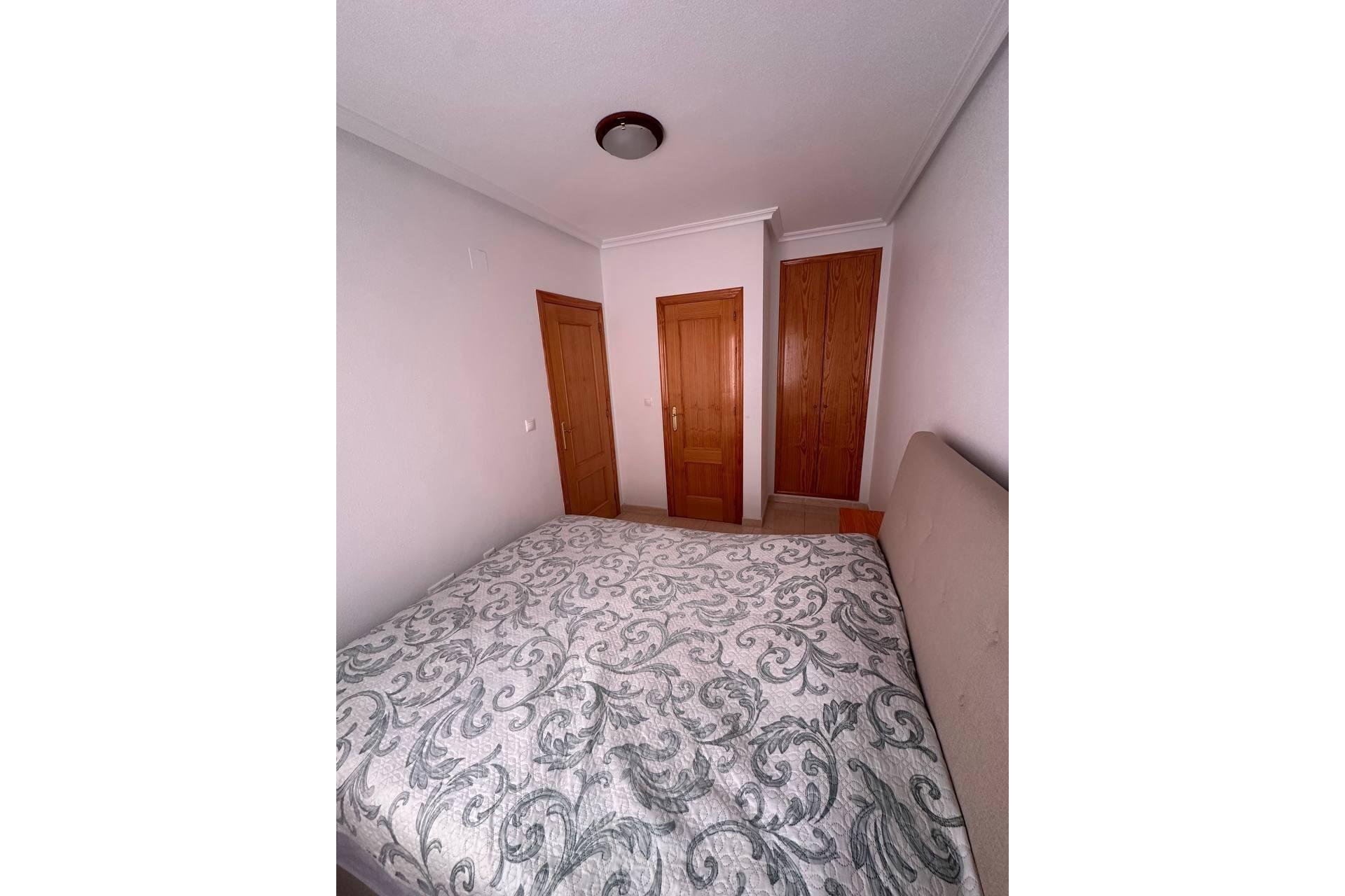 Herverkoop - Appartement -
Torrevieja - Centro