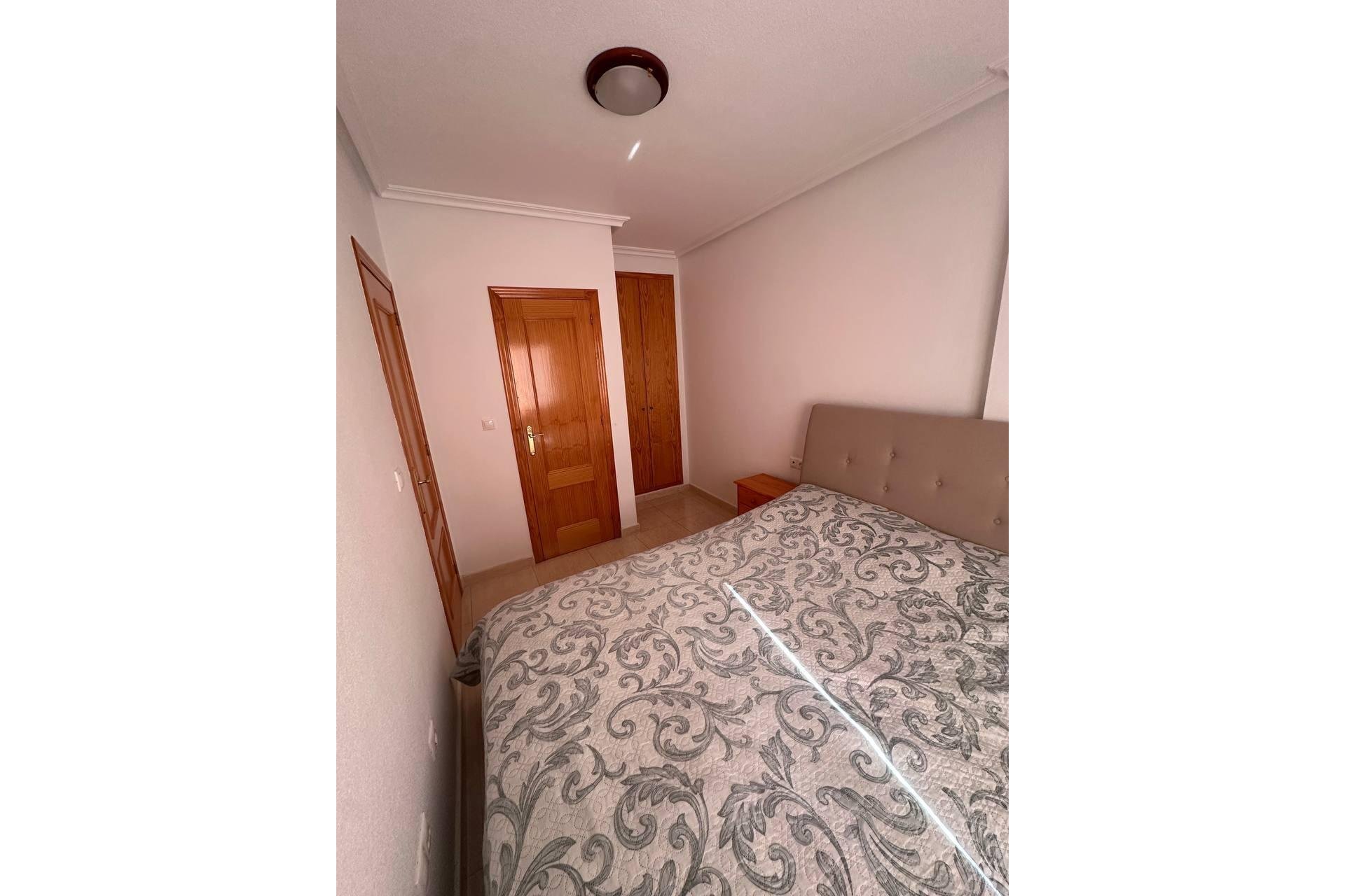 Herverkoop - Appartement -
Torrevieja - Centro