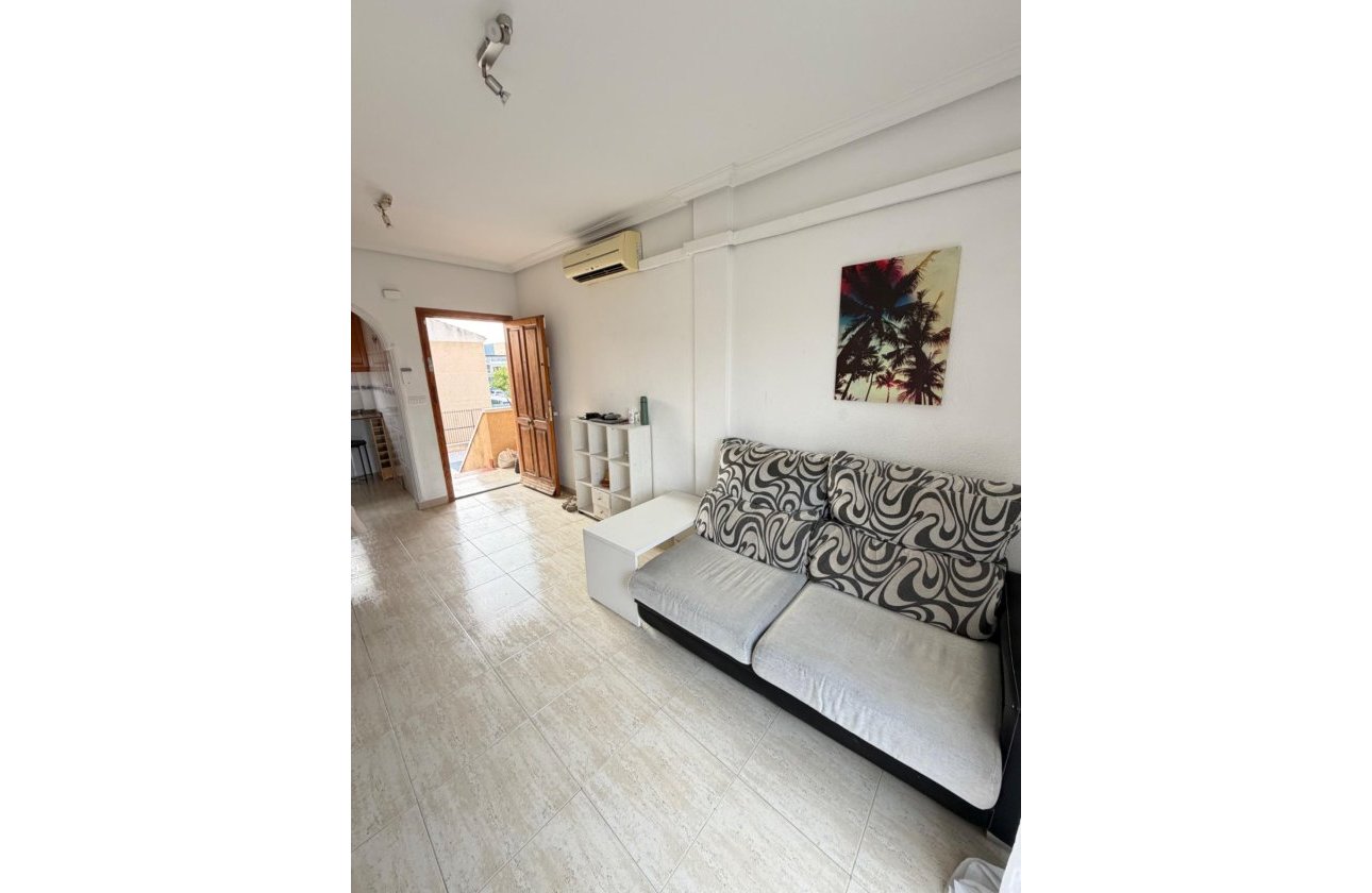 Herverkoop - Appartement -
Torrevieja - Centro