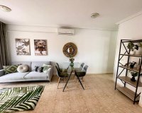 Herverkoop - Appartement -
Torrevieja - Centro