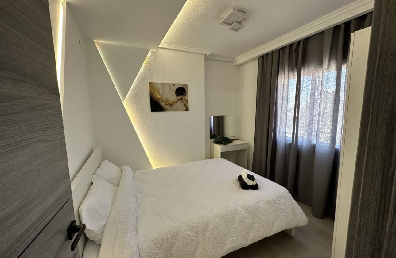 Herverkoop - Appartement -
Torrevieja - Centro