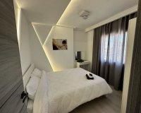 Herverkoop - Appartement -
Torrevieja - Centro
