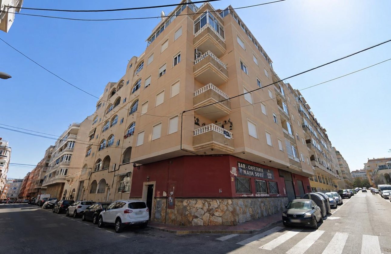 Herverkoop - Appartement -
Torrevieja - Centro