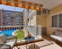 Herverkoop - Appartement -
Torrevieja - Centro
