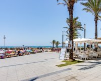 Herverkoop - Appartement -
Torrevieja - Centro