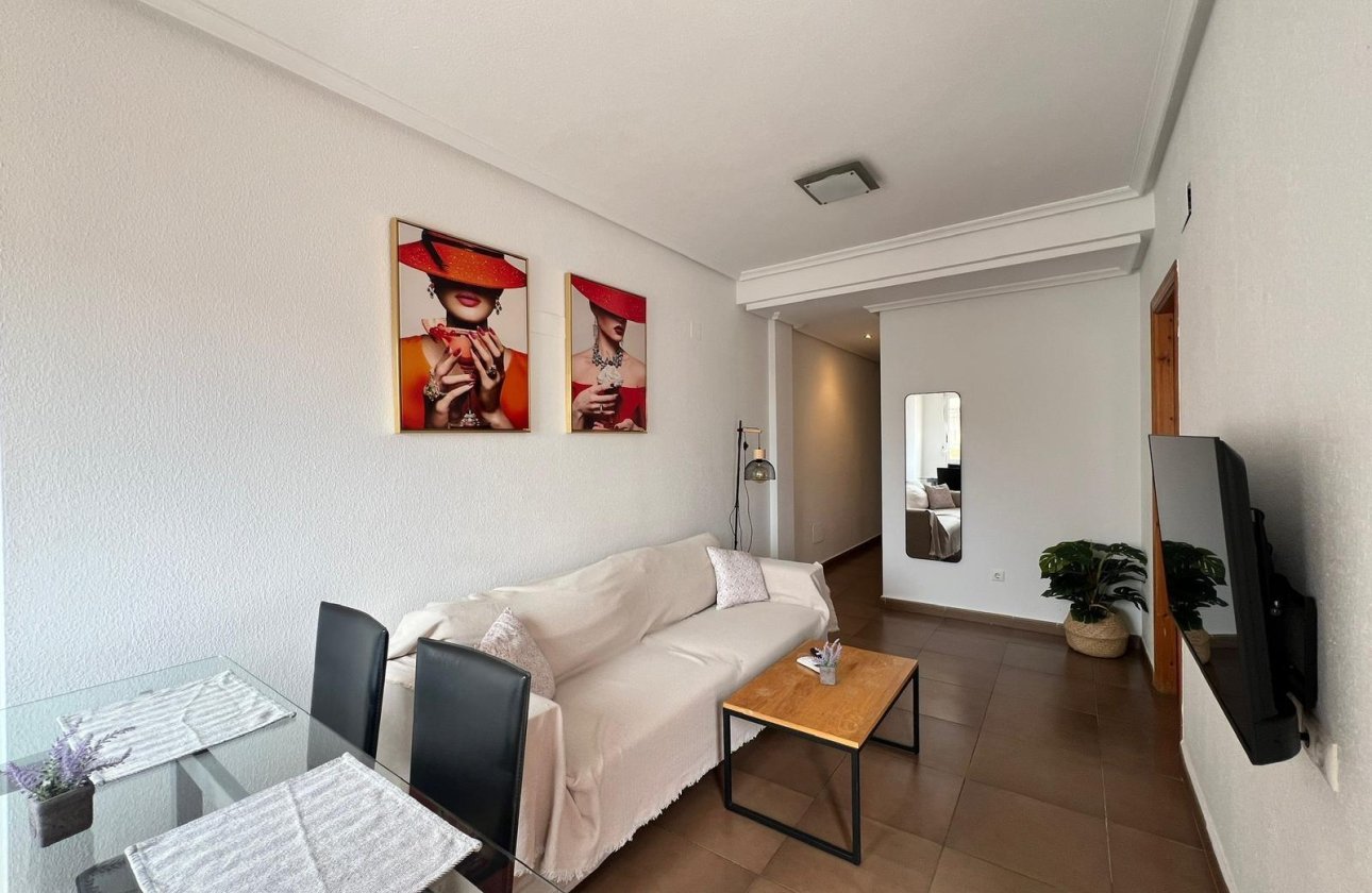 Herverkoop - Appartement -
Torrevieja - Centro