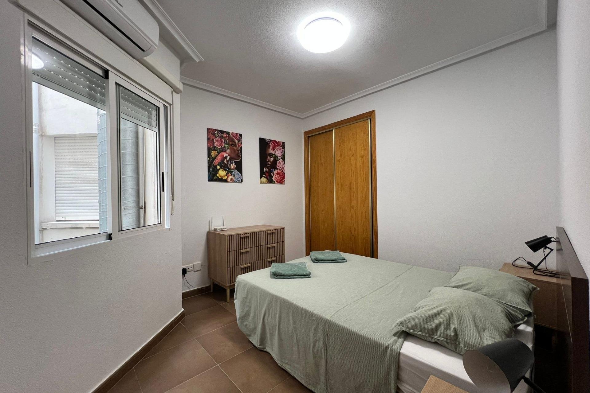 Herverkoop - Appartement -
Torrevieja - Centro
