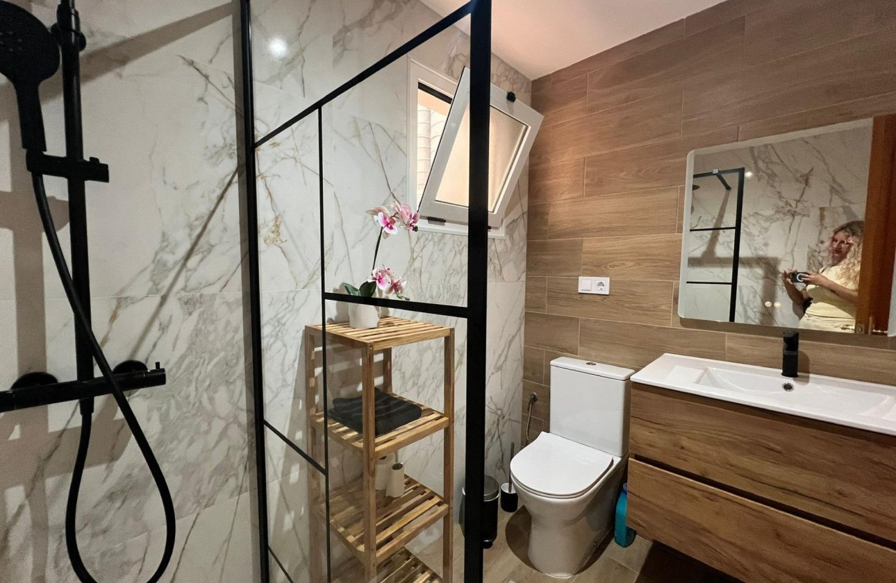 Herverkoop - Appartement -
Torrevieja - Centro