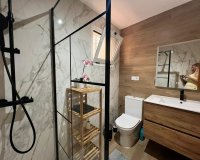 Herverkoop - Appartement -
Torrevieja - Centro