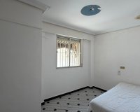 Herverkoop - Appartement -
Torrevieja - Centro
