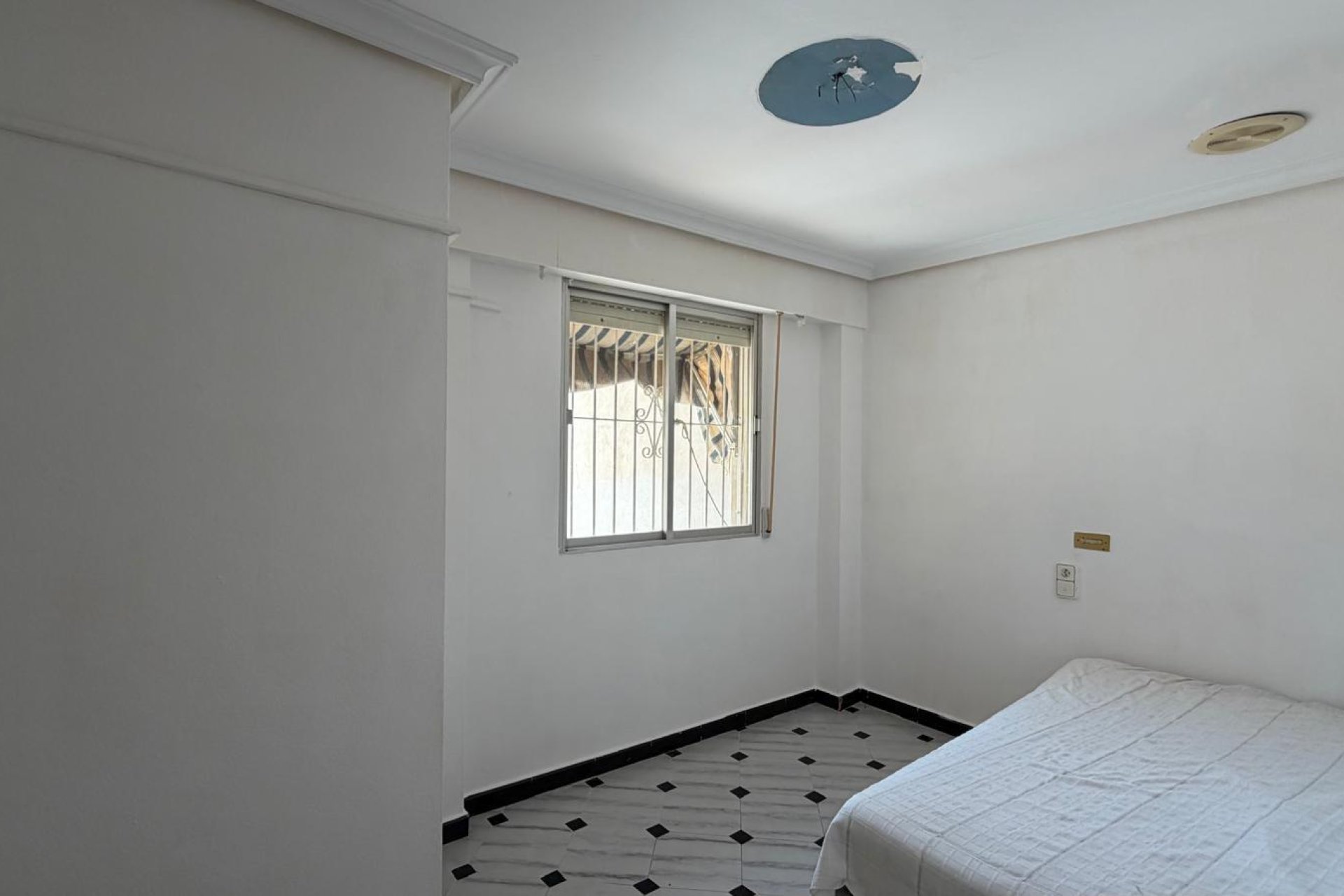 Herverkoop - Appartement -
Torrevieja - Centro