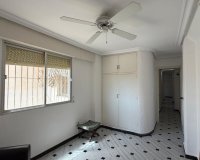 Herverkoop - Appartement -
Torrevieja - Centro