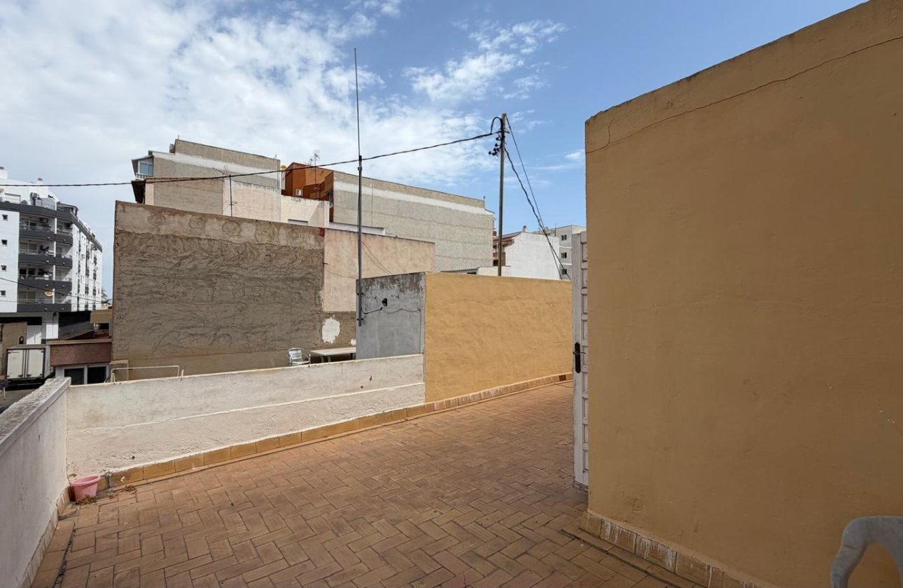 Herverkoop - Appartement -
Torrevieja - Centro
