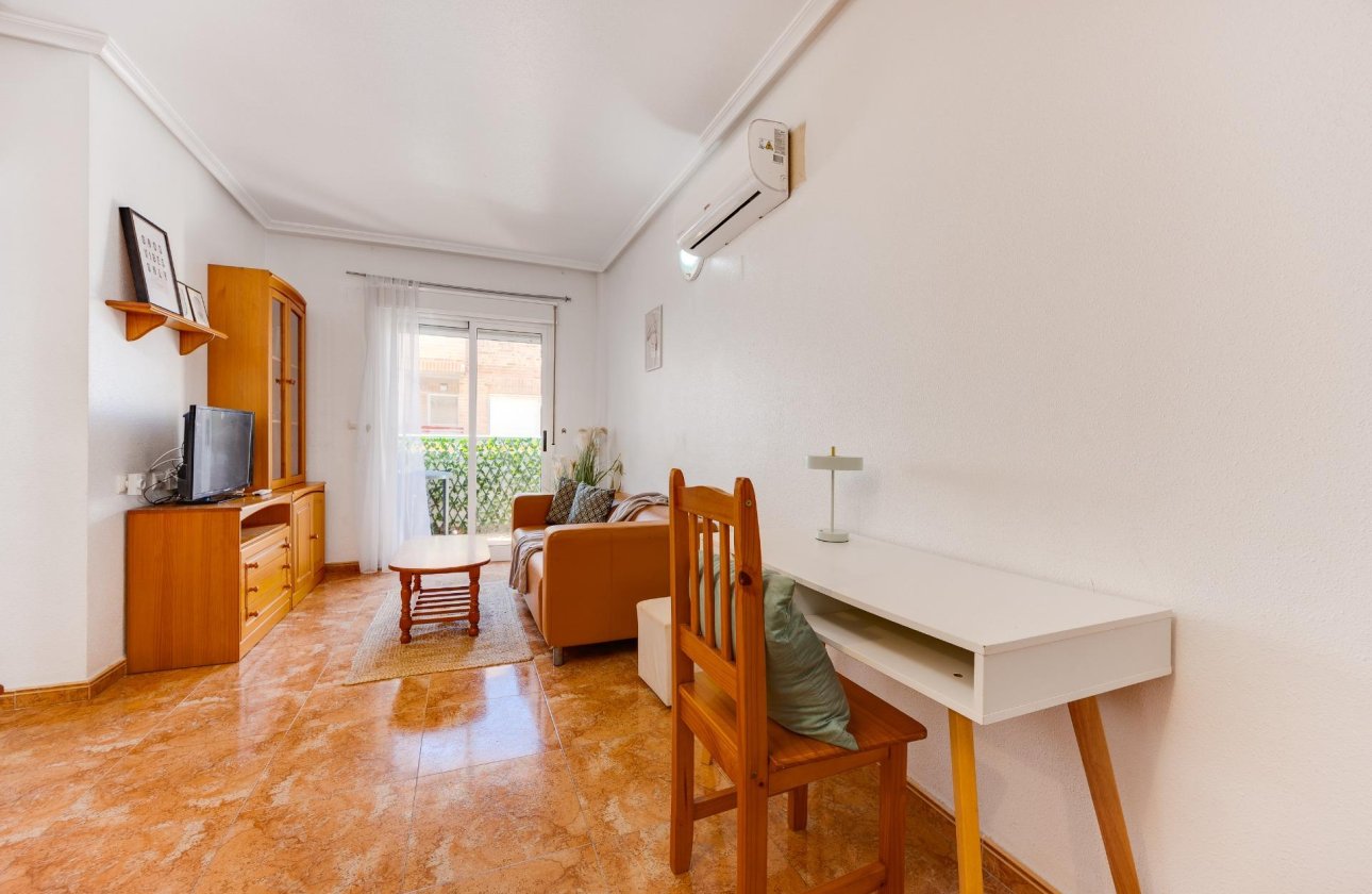 Herverkoop - Appartement -
Torrevieja - Centro