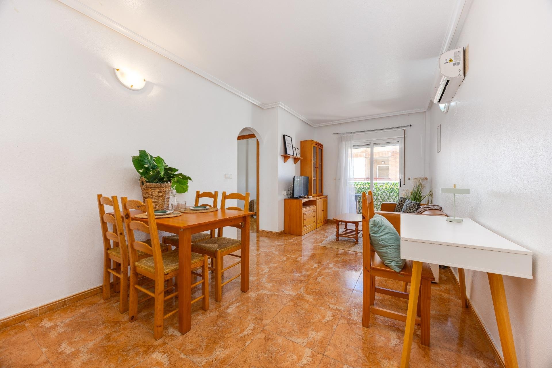 Herverkoop - Appartement -
Torrevieja - Centro