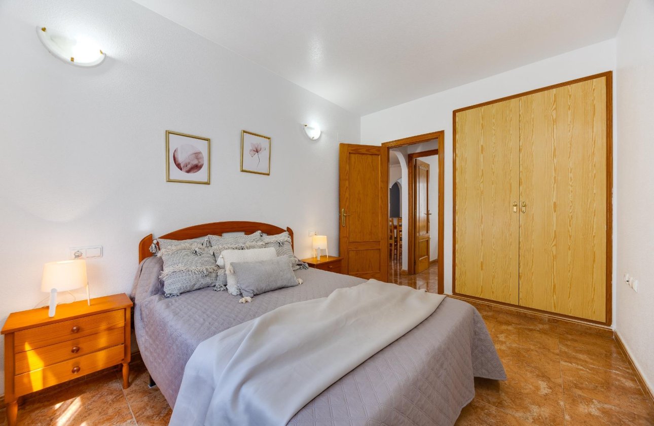 Herverkoop - Appartement -
Torrevieja - Centro