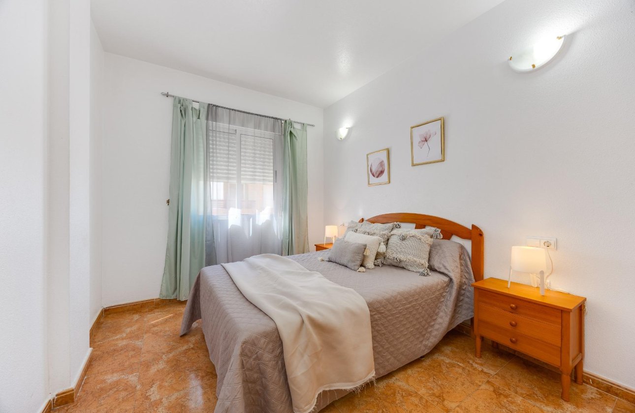 Herverkoop - Appartement -
Torrevieja - Centro