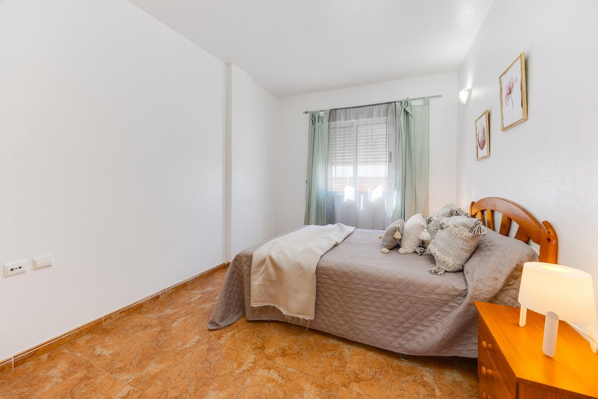 Herverkoop - Appartement -
Torrevieja - Centro