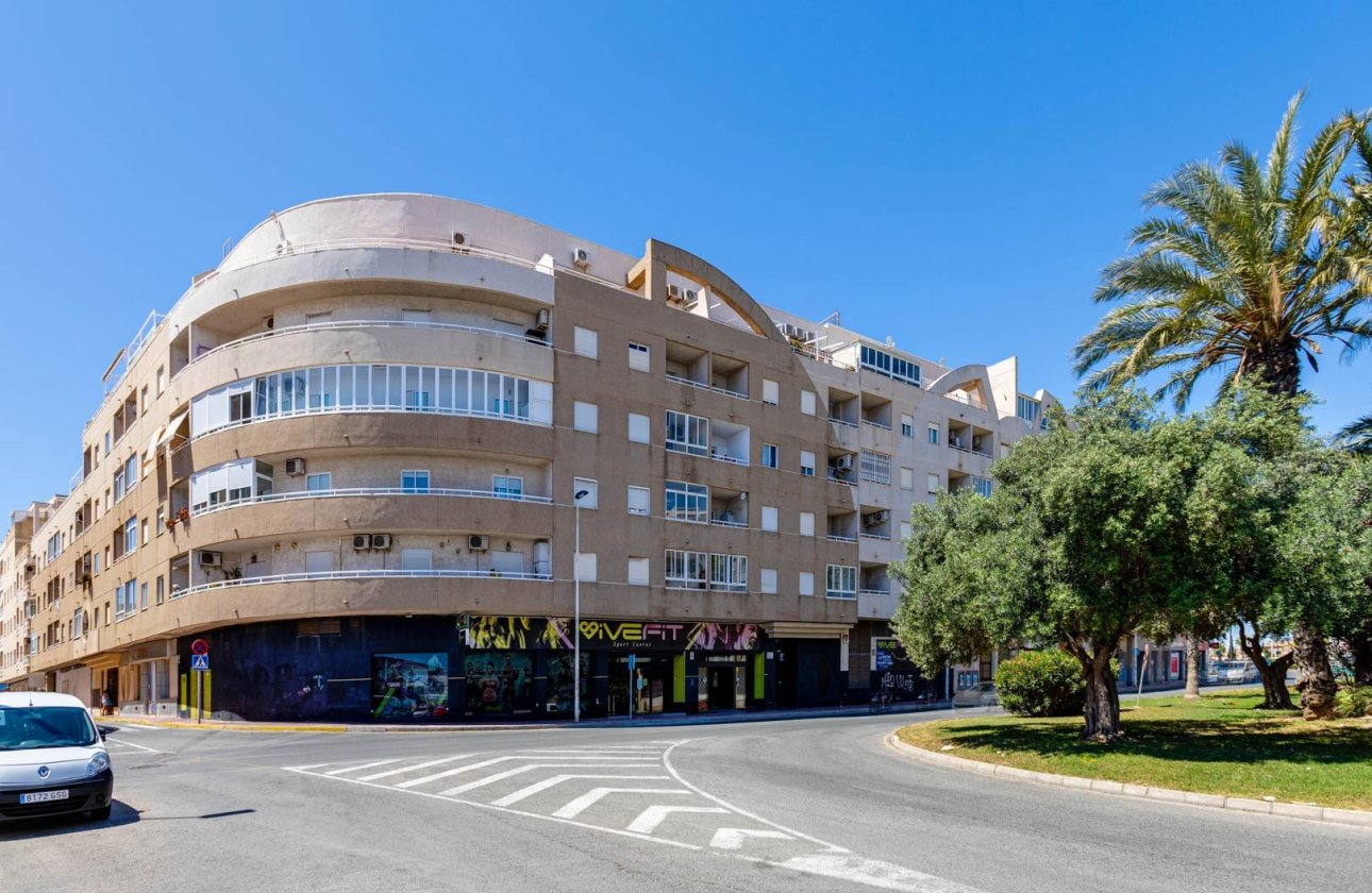 Herverkoop - Appartement -
Torrevieja - Centro