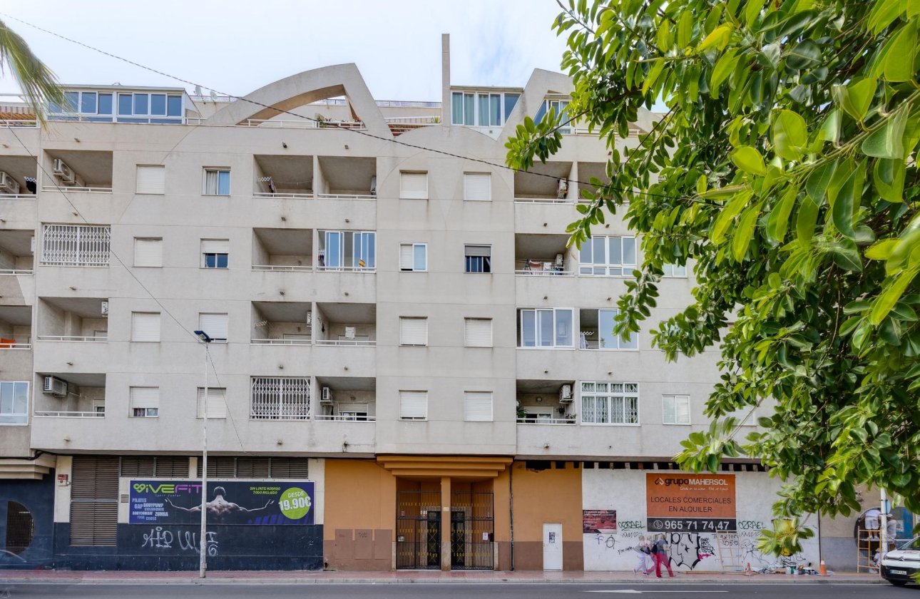 Herverkoop - Appartement -
Torrevieja - Centro