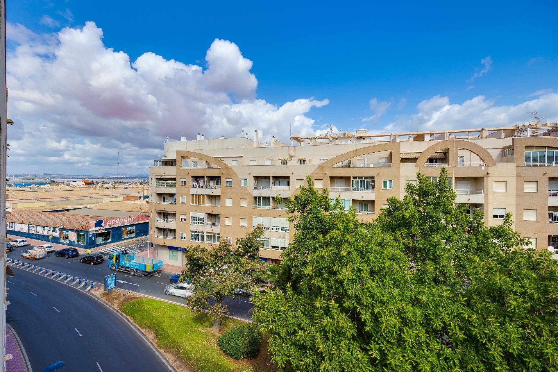 Herverkoop - Appartement -
Torrevieja - Centro