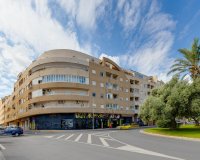 Herverkoop - Appartement -
Torrevieja - Centro