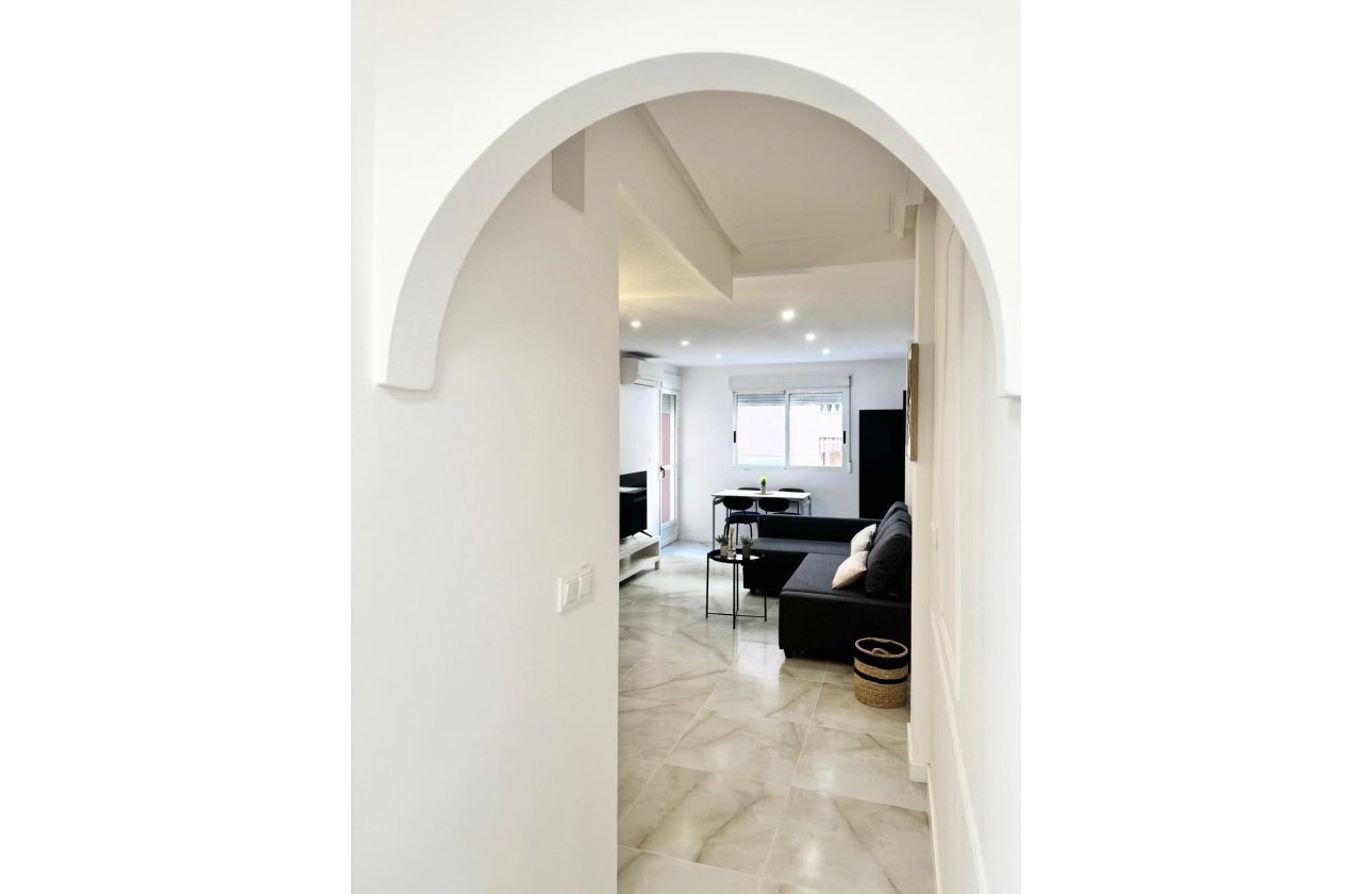 Herverkoop - Appartement -
Torrevieja - Centro