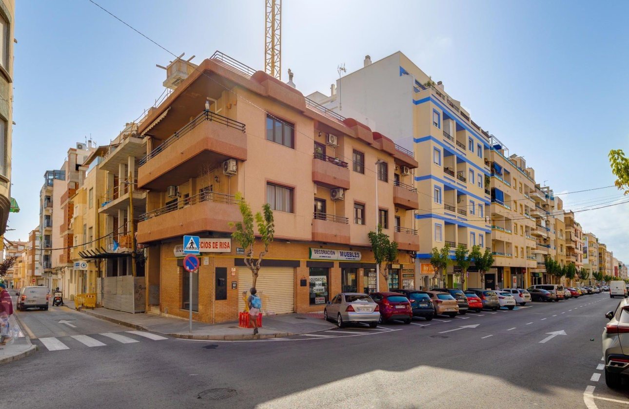 Herverkoop - Appartement -
Torrevieja - Centro