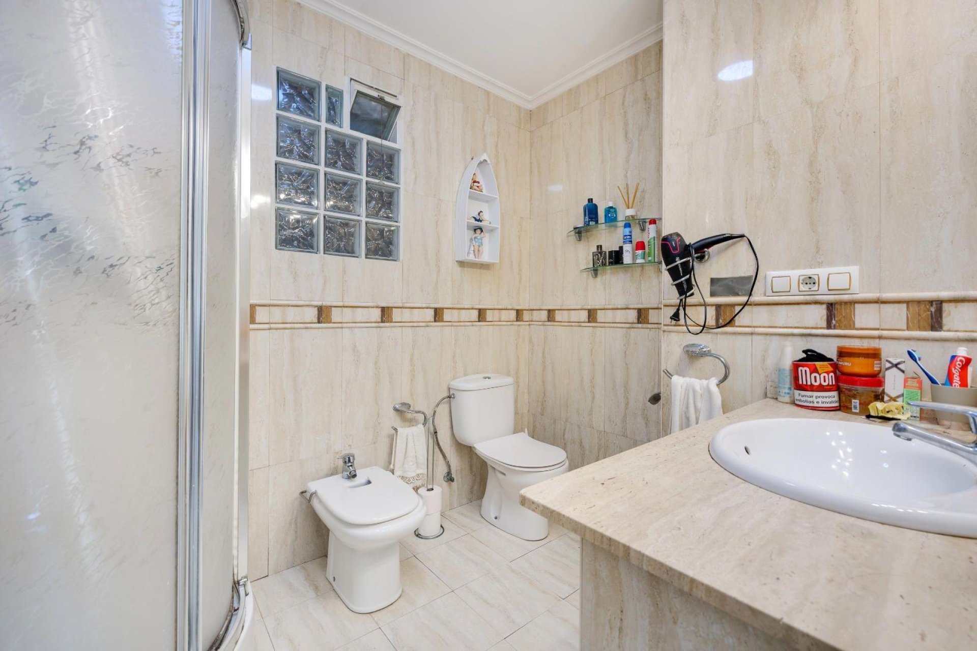Herverkoop - Appartement -
Torrevieja - Centro