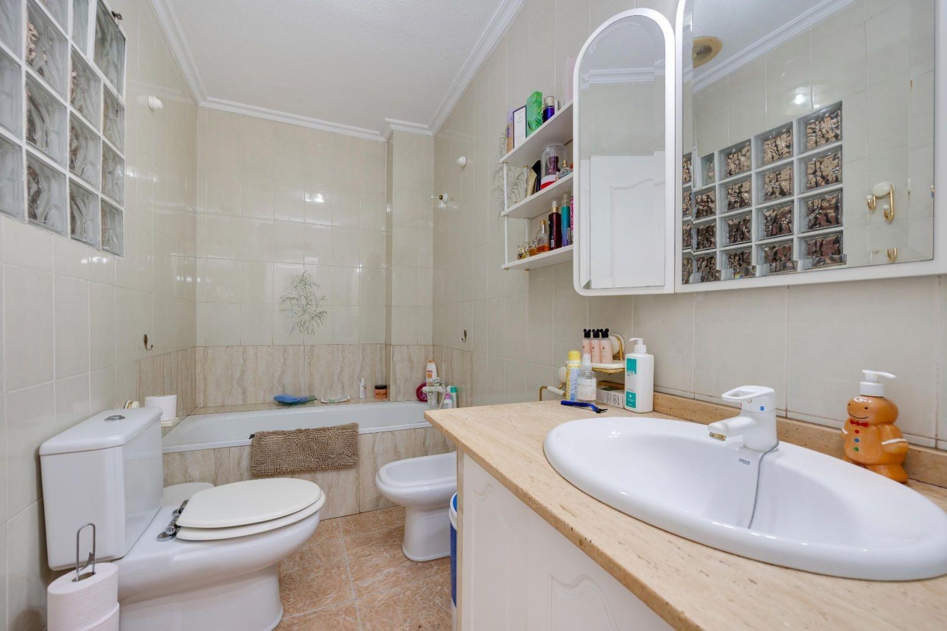 Herverkoop - Appartement -
Torrevieja - Centro