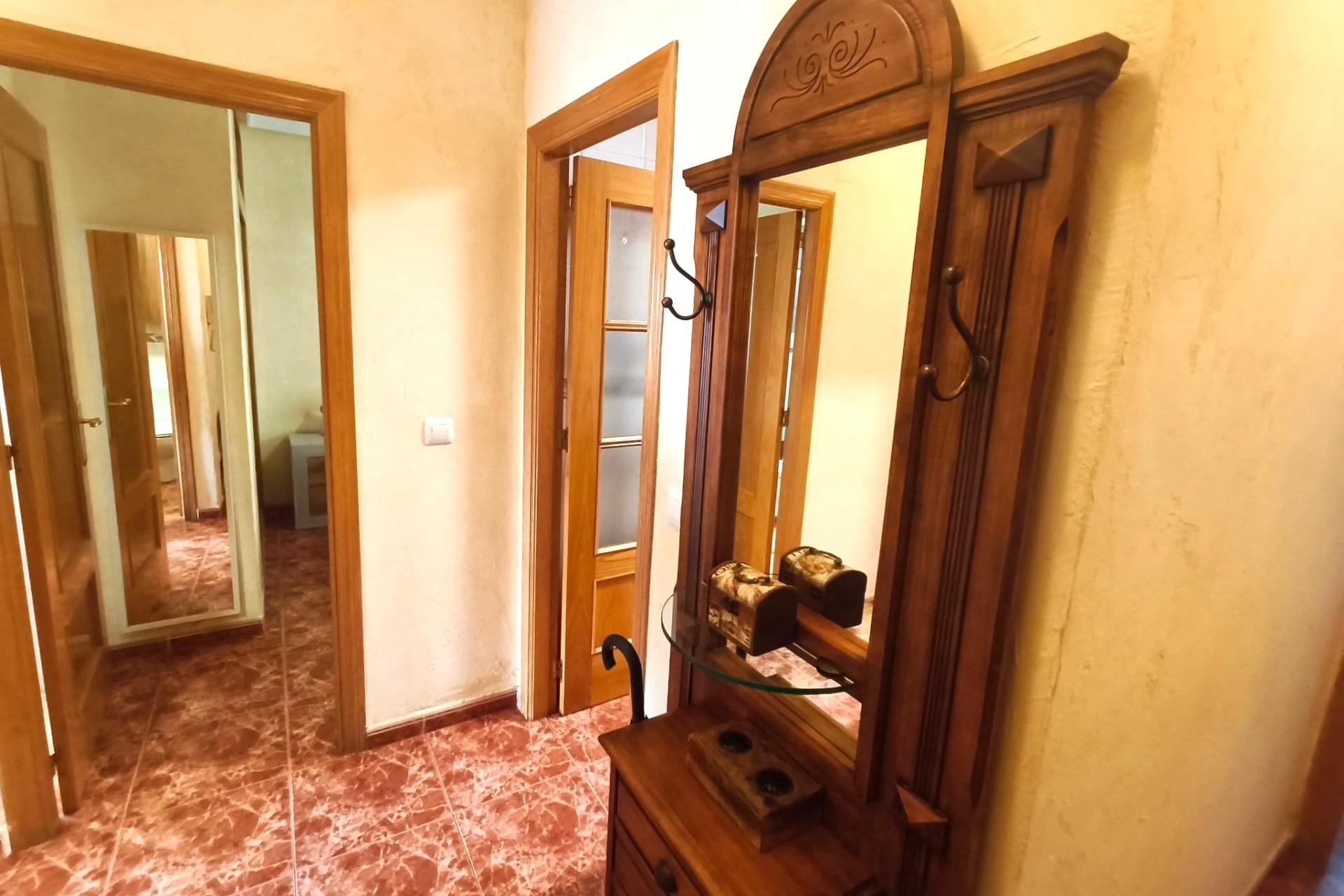 Herverkoop - Appartement -
Torrevieja - Centro
