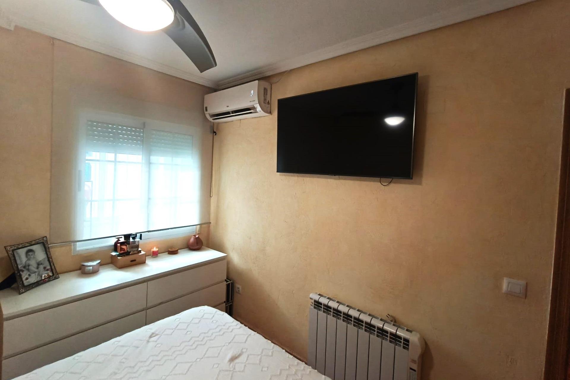 Herverkoop - Appartement -
Torrevieja - Centro
