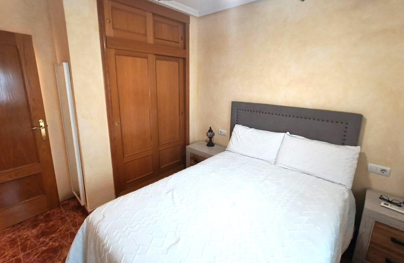 Herverkoop - Appartement -
Torrevieja - Centro