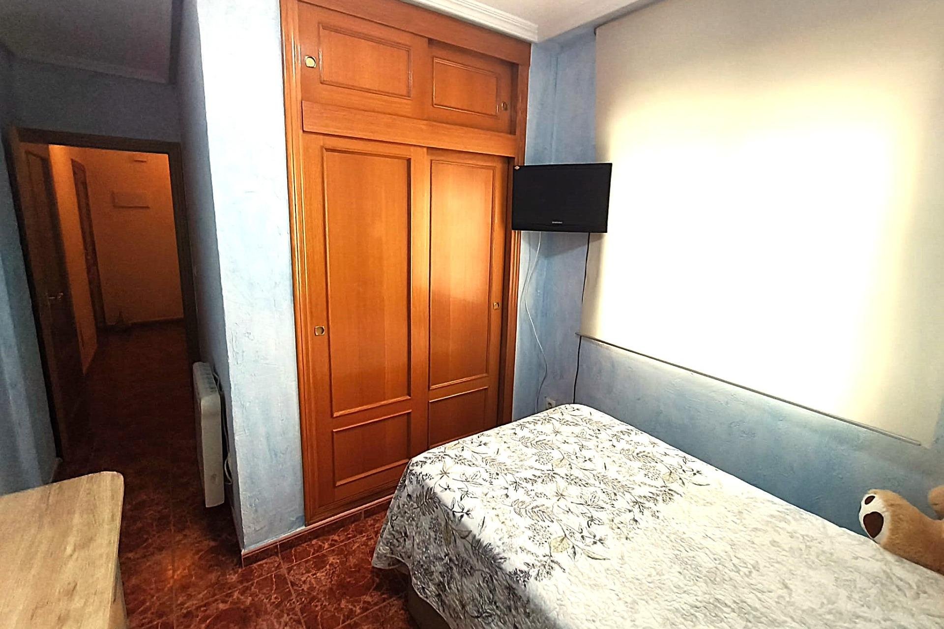 Herverkoop - Appartement -
Torrevieja - Centro