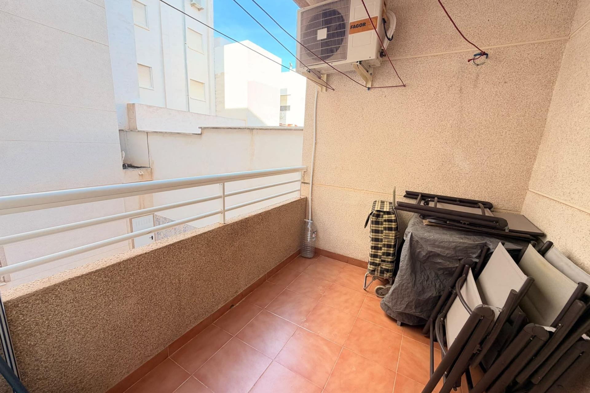 Herverkoop - Appartement -
Torrevieja - Centro