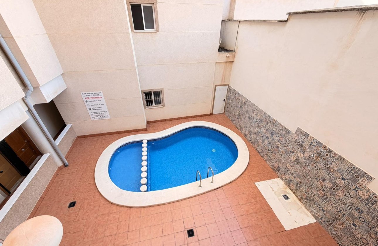 Herverkoop - Appartement -
Torrevieja - Centro