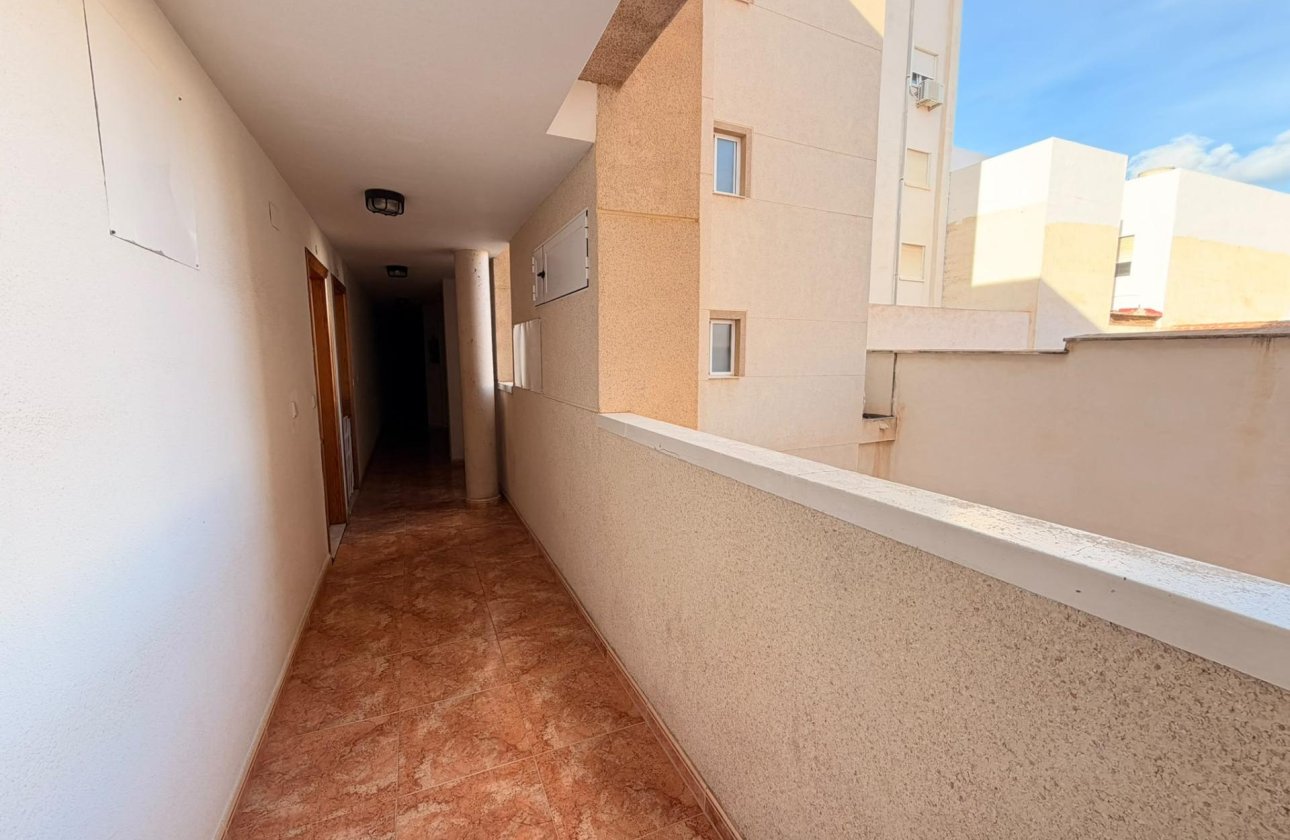 Herverkoop - Appartement -
Torrevieja - Centro