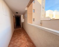 Herverkoop - Appartement -
Torrevieja - Centro